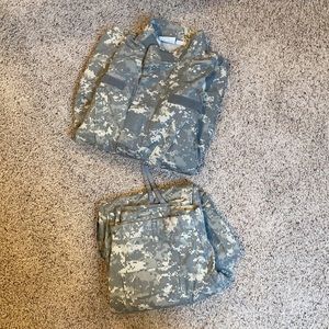Men’s Camo Shirt & Pants Set • XXL • Excellent Condition